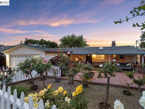 24805 Canyon View Ct, Hayward CA 94541