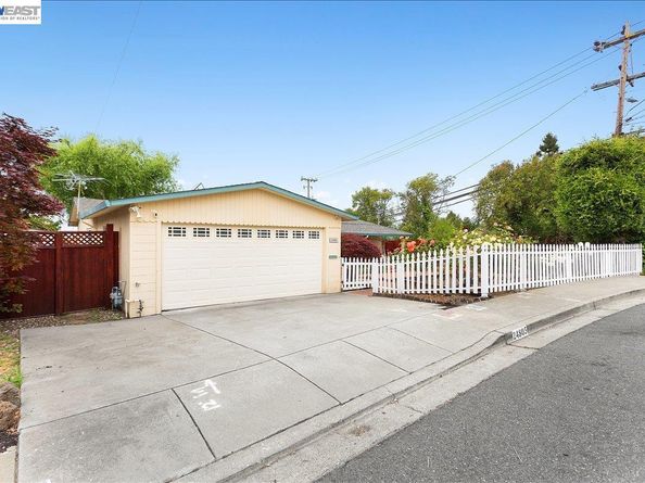 24805 Canyon View Ct, Hayward CA 94541