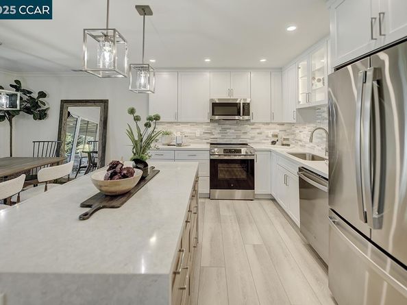 1508 Canyonwood Ct 3, Walnut Creek CA 94595