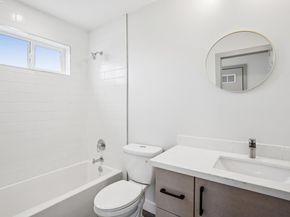 882 61St St, Oakland CA 94608