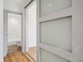 882 61St St, Oakland CA 94608