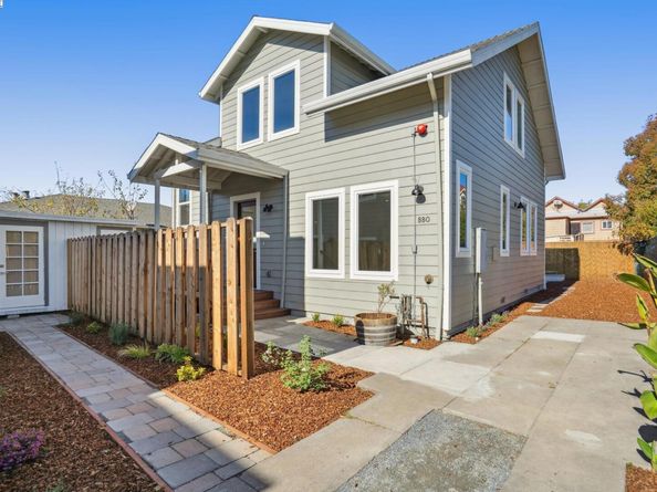 882 61St St, Oakland CA 94608