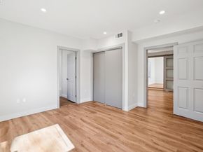 882 61St St, Oakland CA 94608