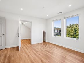 882 61St St, Oakland CA 94608