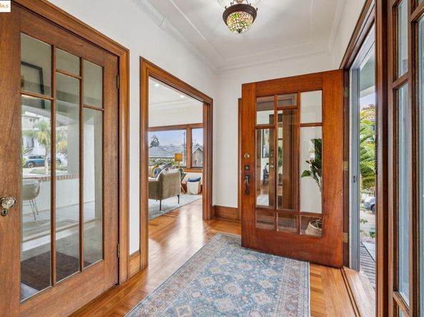 574 Weldon Ave, Oakland CA 94610