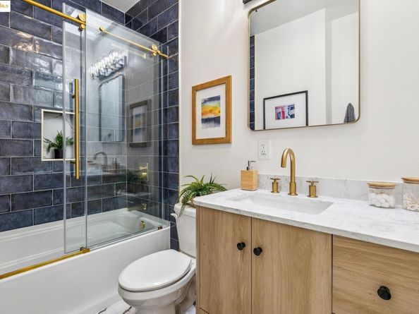 574 Weldon Ave, Oakland CA 94610