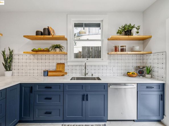 574 Weldon Ave, Oakland CA 94610