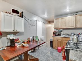 1506 52Nd Ave, Oakland CA 94601