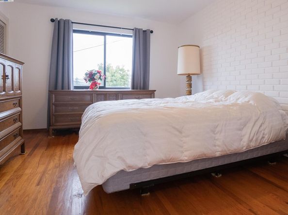 231 Saint Catherine Dr, Daly City CA 94015