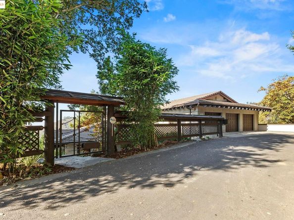 25 Dartmouth Dr, Berkeley CA 94705