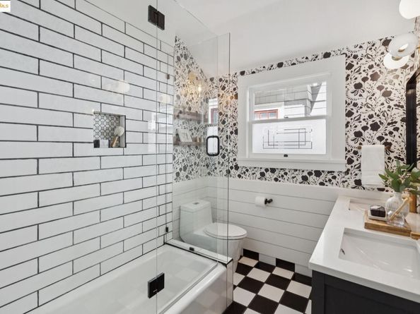 5505 Kales Avenue, Oakland CA 94618