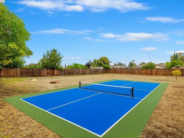 1464 Columbine Way, Livermore CA 94551