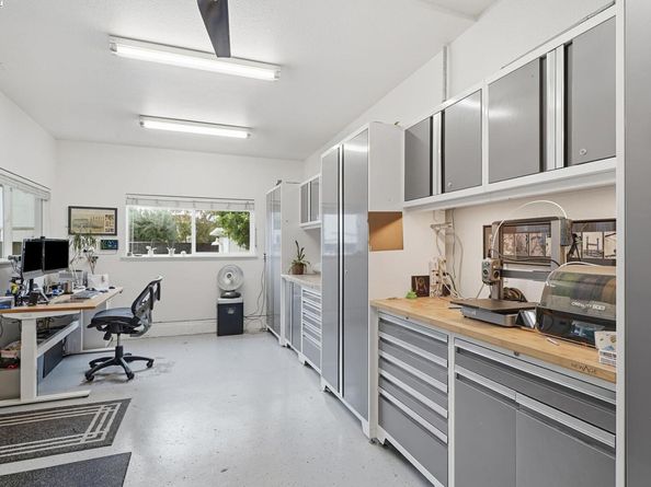 393 Lloyd St, Livermore CA 94550