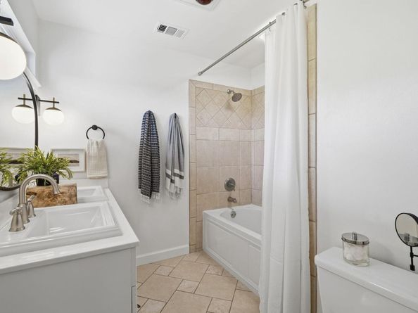 393 Lloyd St, Livermore CA 94550