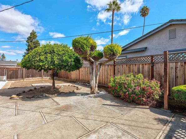 5330 Coco Palm Dr, Fremont CA 94538