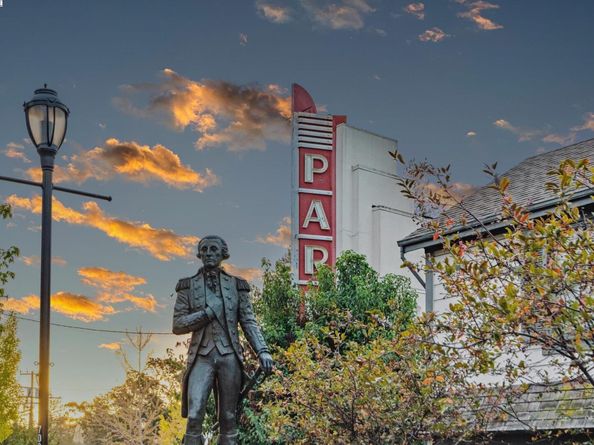 922 Brown Ave, Lafayette CA 94549