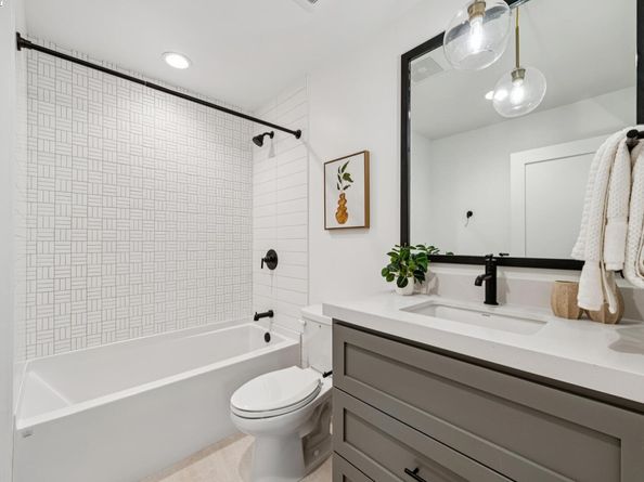922 Brown Ave, Lafayette CA 94549
