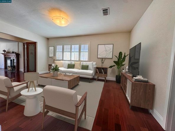 404 Coral Reef Rd, Alameda CA 94501