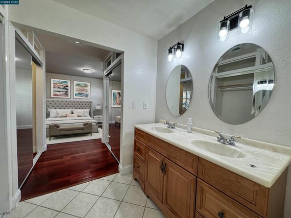 404 Coral Reef Rd, Alameda CA 94501