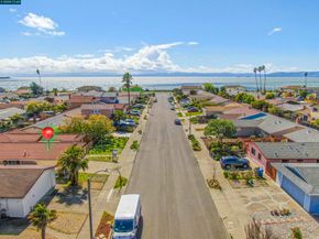 404 Coral Reef Rd, Alameda CA 94501
