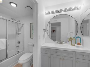 750 Canyon Oaks D, Oakland CA 94605