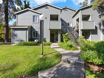 750 Canyon Oaks