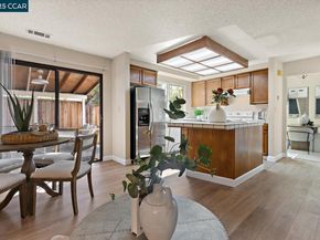 300 Lakehurst Dr, Martinez CA 94553