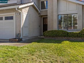 300 Lakehurst Dr, Martinez CA 94553