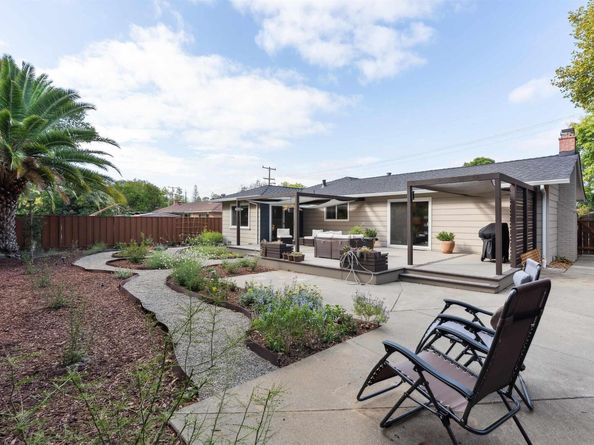 1230 Hale Dr, Concord CA 94518
