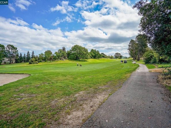 1411 Marchbanks Dr 2, Walnut Creek CA 94598