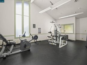 1411 Marchbanks Dr 2, Walnut Creek CA 94598