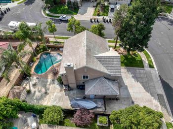 713 Tennyson Dr