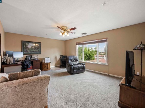 713 Tennyson Dr, Livermore CA 94551