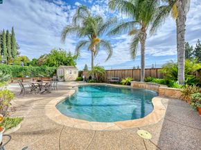 713 Tennyson Dr, Livermore CA 94551