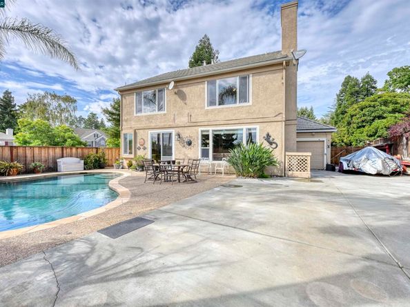713 Tennyson Dr, Livermore CA 94551