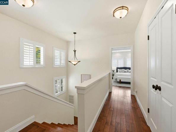 12 Moss Ln, Lafayette CA 94549