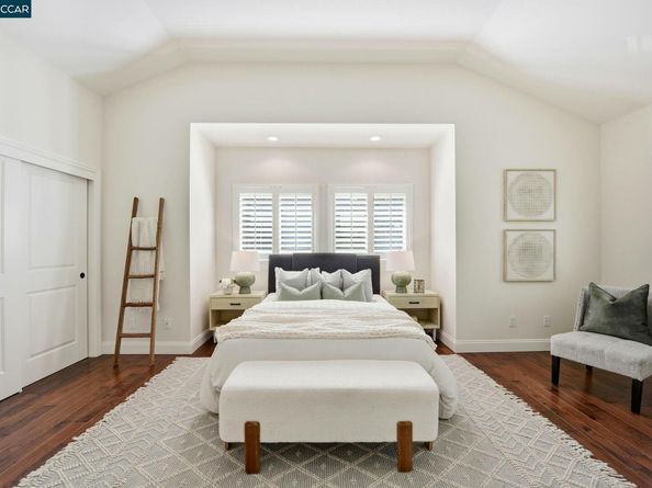 12 Moss Ln, Lafayette CA 94549