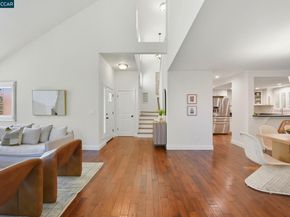 12 Moss Ln, Lafayette CA 94549