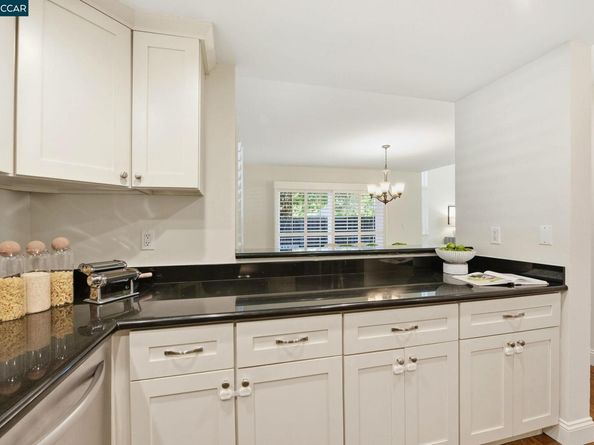 12 Moss Ln, Lafayette CA 94549