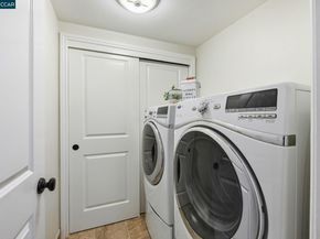 12 Moss Ln, Lafayette CA 94549