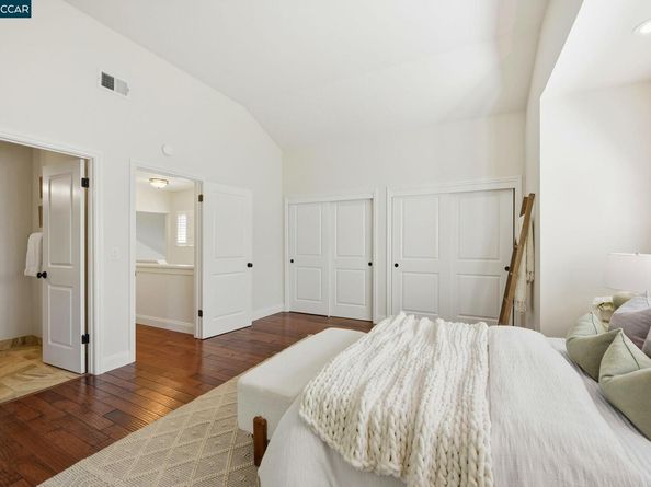 12 Moss Ln, Lafayette CA 94549