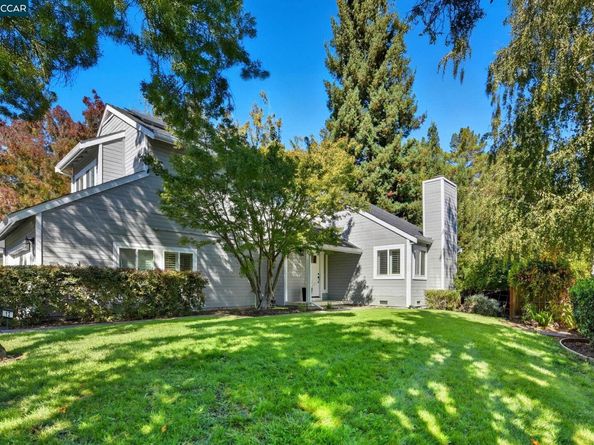 12 Moss Ln, Lafayette CA 94549