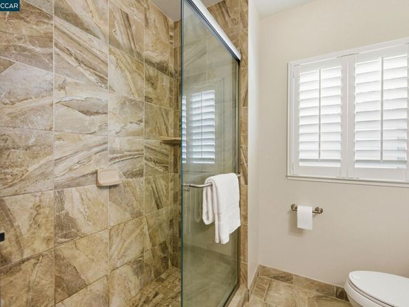 12 Moss Ln, Lafayette CA 94549