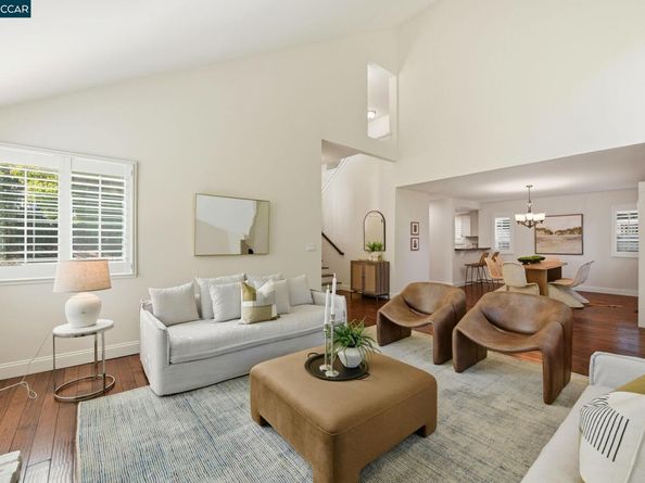 12 Moss Ln, Lafayette CA 94549