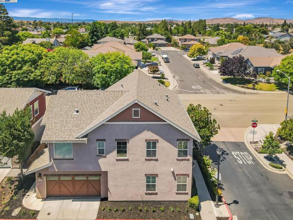5801 Flora Cmn, Livermore CA 94551