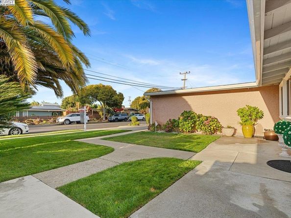 794 Resota St, Hayward CA 94545
