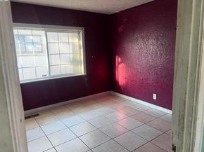 5553 Harvey Ave, Oakland CA 94621