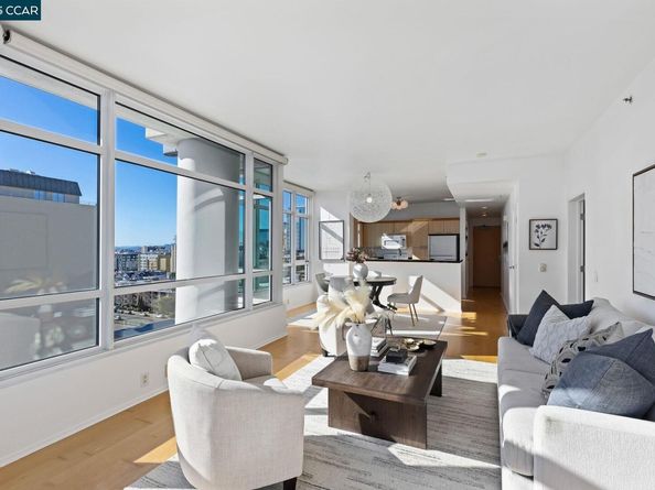 1 Lakeside Dr 1404, Oakland CA 94612