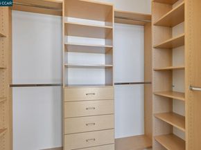 1 Lakeside Dr 1404, Oakland CA 94612