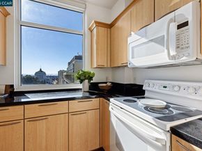 1 Lakeside Dr 1404, Oakland CA 94612